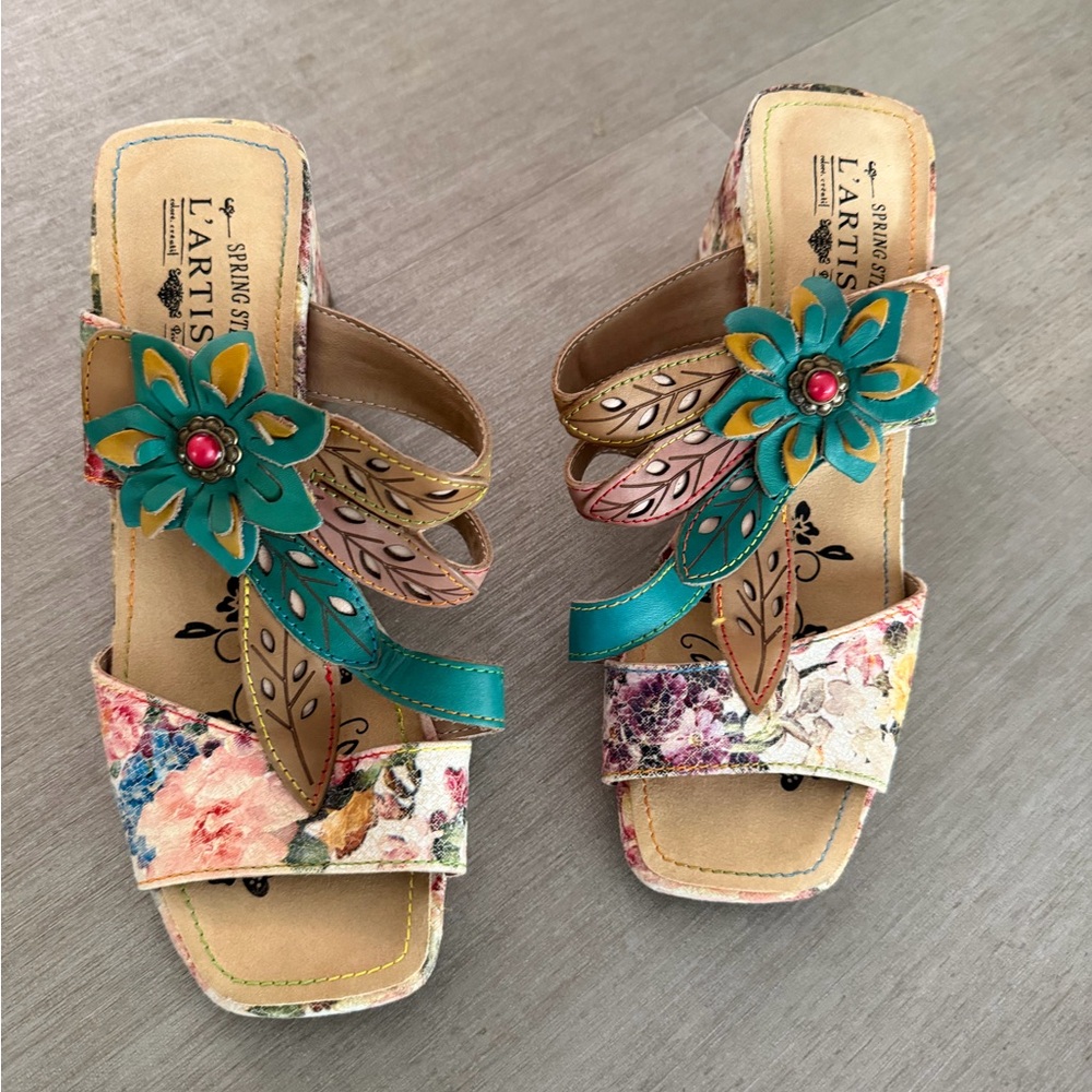 🌸 L’Artiste Spring Step Floral Heeled Sandals – EU Size 37 (US 6.5–7) 🌸